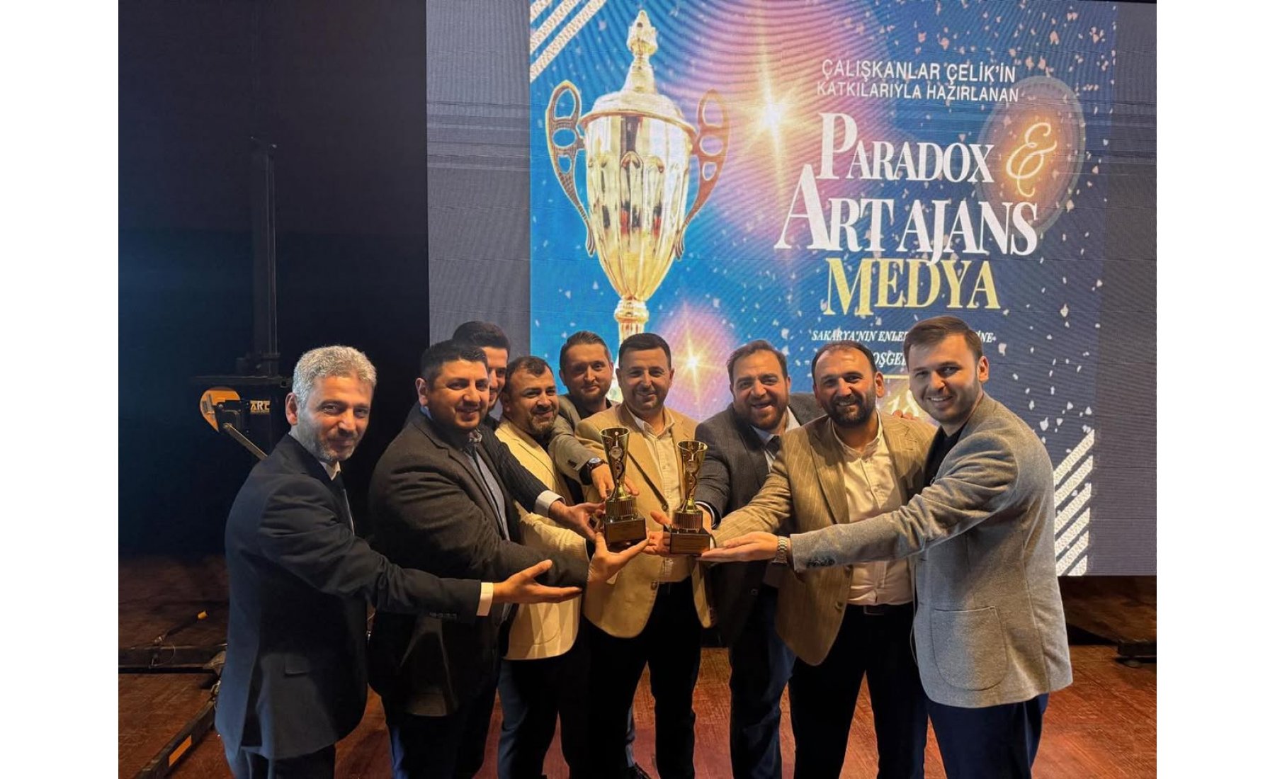 Paradox İş ve Yaşam Dergisi tarafından derneğimize layık görülen “Yılın İşadamı Teşvik ve Yenilikçi STK Ödülü”nü Başkanımız Sn. Rıdvan Ulusal aldı. Ödül tö